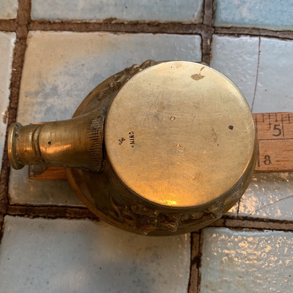 Vintage dragon figural brass miniature coal carrier - Picture 11 of 11